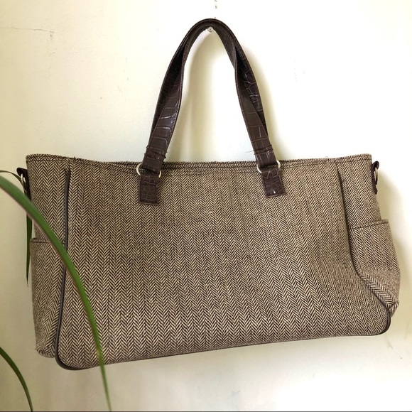 TRAVEL BAG Unisex Medium Size Utility Pocket Shoulder Bag - Picture 4 of 13